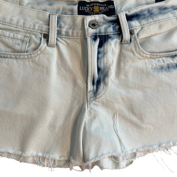 Lucky Brand The Cutoff bleached raw hem denim jeans shorts Size 6/28 - Picture 2 of 16
